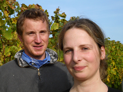 Barbara Roth und Thorsten Ochocki vom Wein- und Sektgut Wilhelmshof in Siebeldingen. Foto: Susanne Oehlschläger