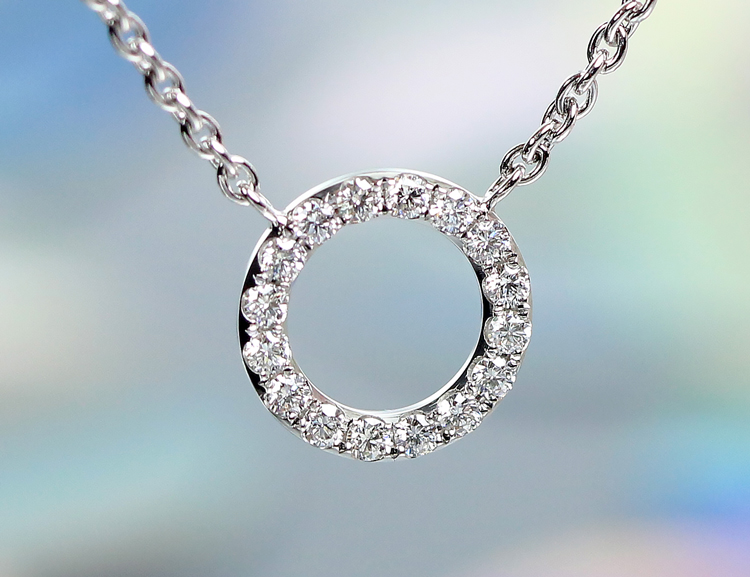 Baunat Valentinstag EternityKette, 18 Karat Gold mit Diamanten