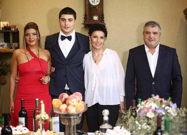 Die Inhaberfamilie des Weinguts Chelti – von links: Anna, Andria, Lia und Giorgi Marinashvili