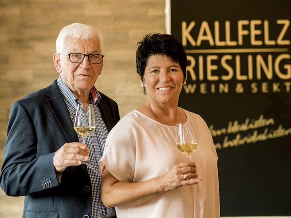 Albert Kallfelz mit Ehefrau Andrea. Foto: Schnorbach