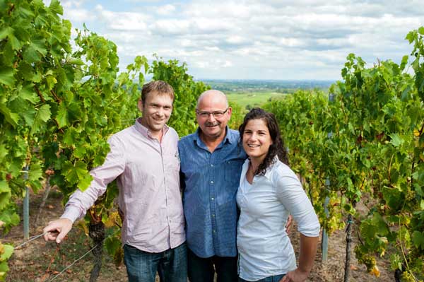 Muskatellerhof: Nathalie Ball, Vater Walter Ball und Nathalies Ehemann Sven Attmann (von rechts).