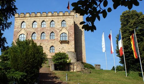 Das geschichtsträchtige Hambacher Schloss. Foto: Pixabay