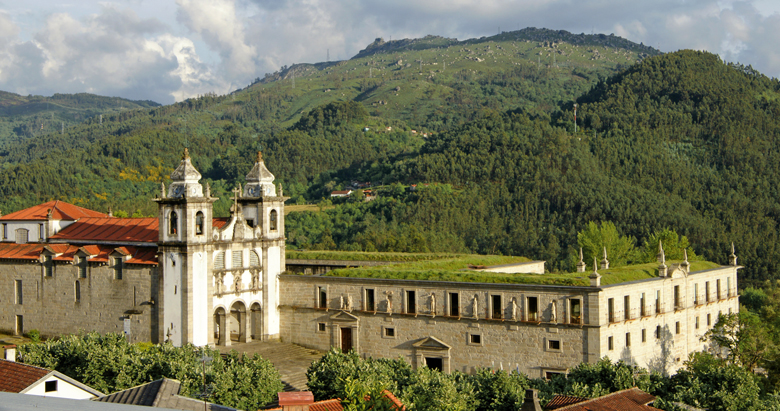 Pousada Mosteiro de Amares. Foto: www.pousadas.pt.