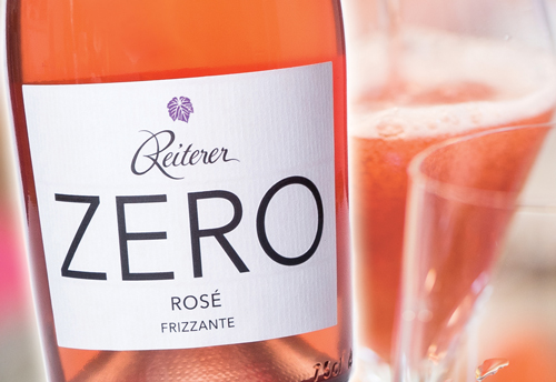 Österreich: ZERO Frizzante von Christian Reiterer: unfiltriert, ohne Schwefel und Zucker.