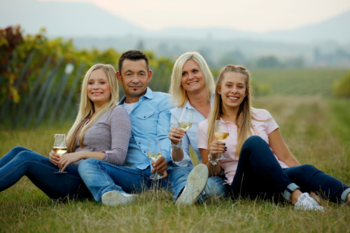 Weingut Bus in Insheim/Südpfalz, Familie Bus.