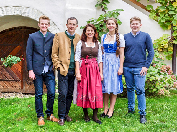 Weingut Nigl, Senftenberg, Martin Nigl mit Familie