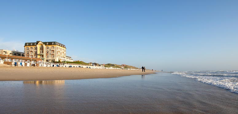 Miramar Hotel, Sylt - freistehend mit freiem Blick auf die Nordsee, direkt am Strand. 