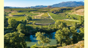 Der Ebro mit Blick auf San Vicente de la Sonsierra in Rioja Alta. Foto: Noradoa - Adobestock