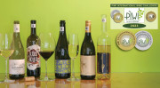 Leicht trocken lecker: die Winner beim PIWI International Wine Challenge 2023 in Kategorie 1 trocken bis 12% - aus pilzwiderstandsfähigen Rebsorten – viel weniger gespritzt