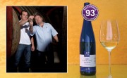 Hervorragende Riesling Auslese edelsüß, 93 Punkte: Weingut Residenz Bechtel aus der bonvinitas Weinbewertung vom 9.3.2021. Rainer und Manfred Bechtel (von links)