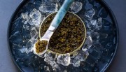 Echter Kaviar: Hier Imperial-Kaviar von Gold Feinkost. Er stammt von einer Kreuzung der Stör-Arten &#039;Acipenser Schrenckii&#039; und &#039;Huso Dauricos&#039;.