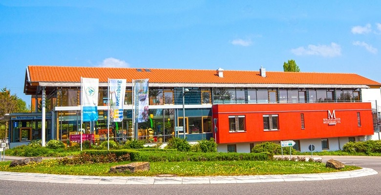 Winzerverein Meersburg, das Empfangsgebäude oben in der Kronenstraße nahe der B33 und B31.