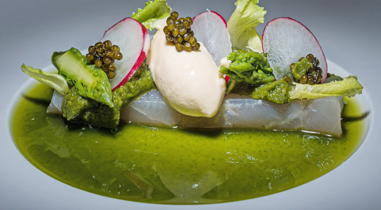 Grandioses Gourmet-Rezept: Störfilet Carpaccio mit Eis verraten von Küchendirektor Dirk Abel, Neumühle Resort&SPA an der fränkischen Saale