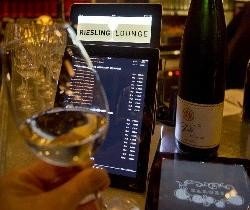 Erste Riesling Lounge in Frankfurt eröffnet